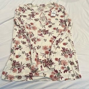 Daytrip long sleeve floral tee